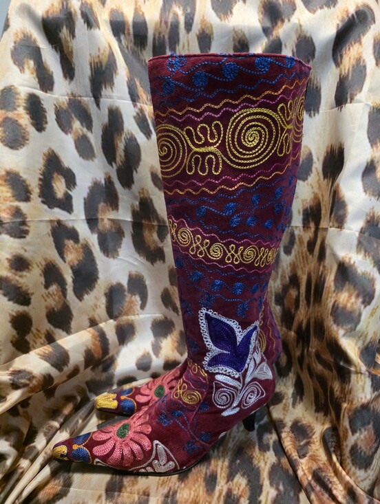 Edoche Shoes - Edoche Hand Embroidered Boots - Size 38 / 7.5